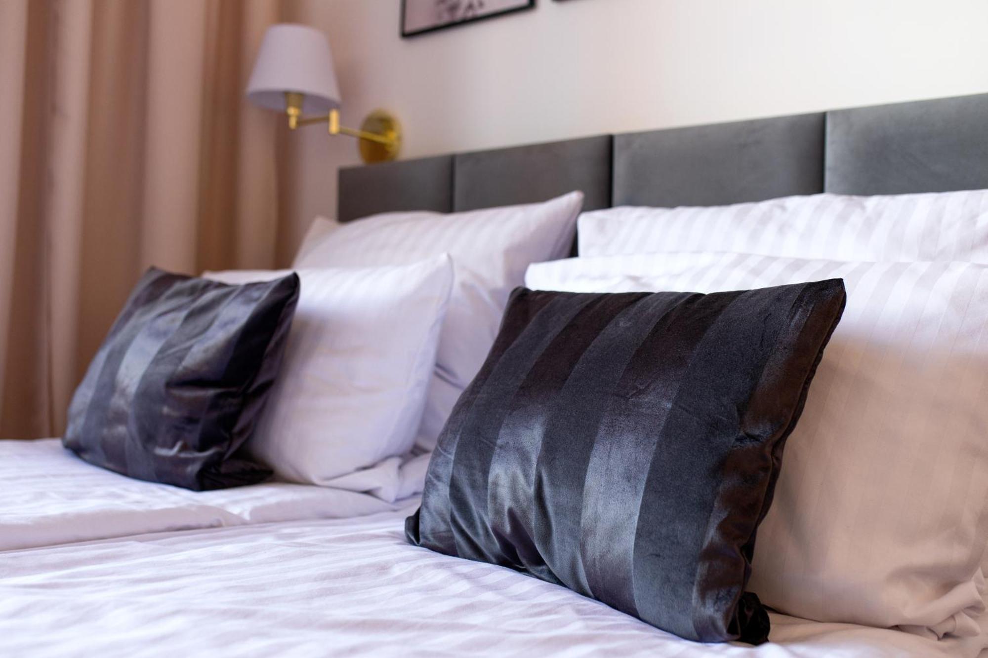 Discover Krakow Apartments - Lubomirskiego St - Classic & Modern - Near Main Station, Netflix And Ac Exterior photo